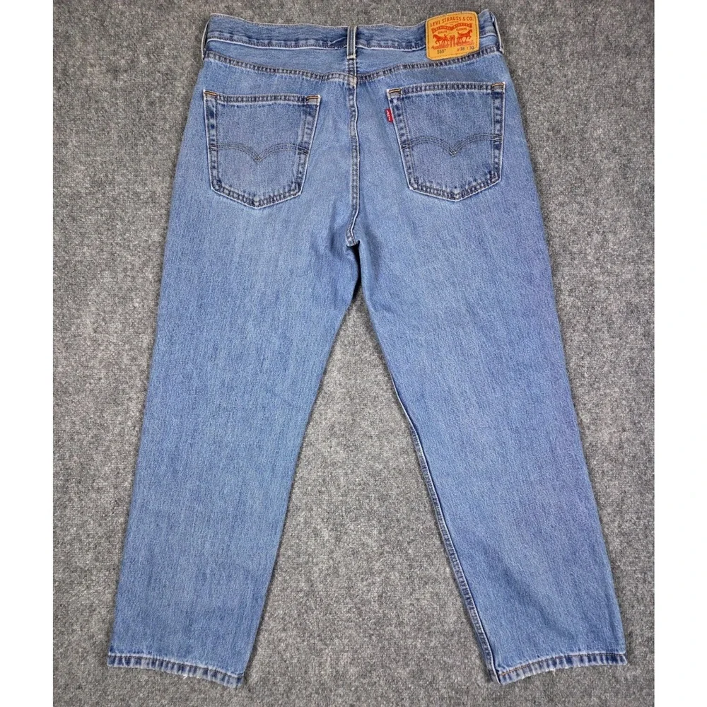Levi's 550 Relaxed Fit Jeans Mens 36x30 Blue Denim Tapered Leg 00550-4891 - Picture 3 of 13